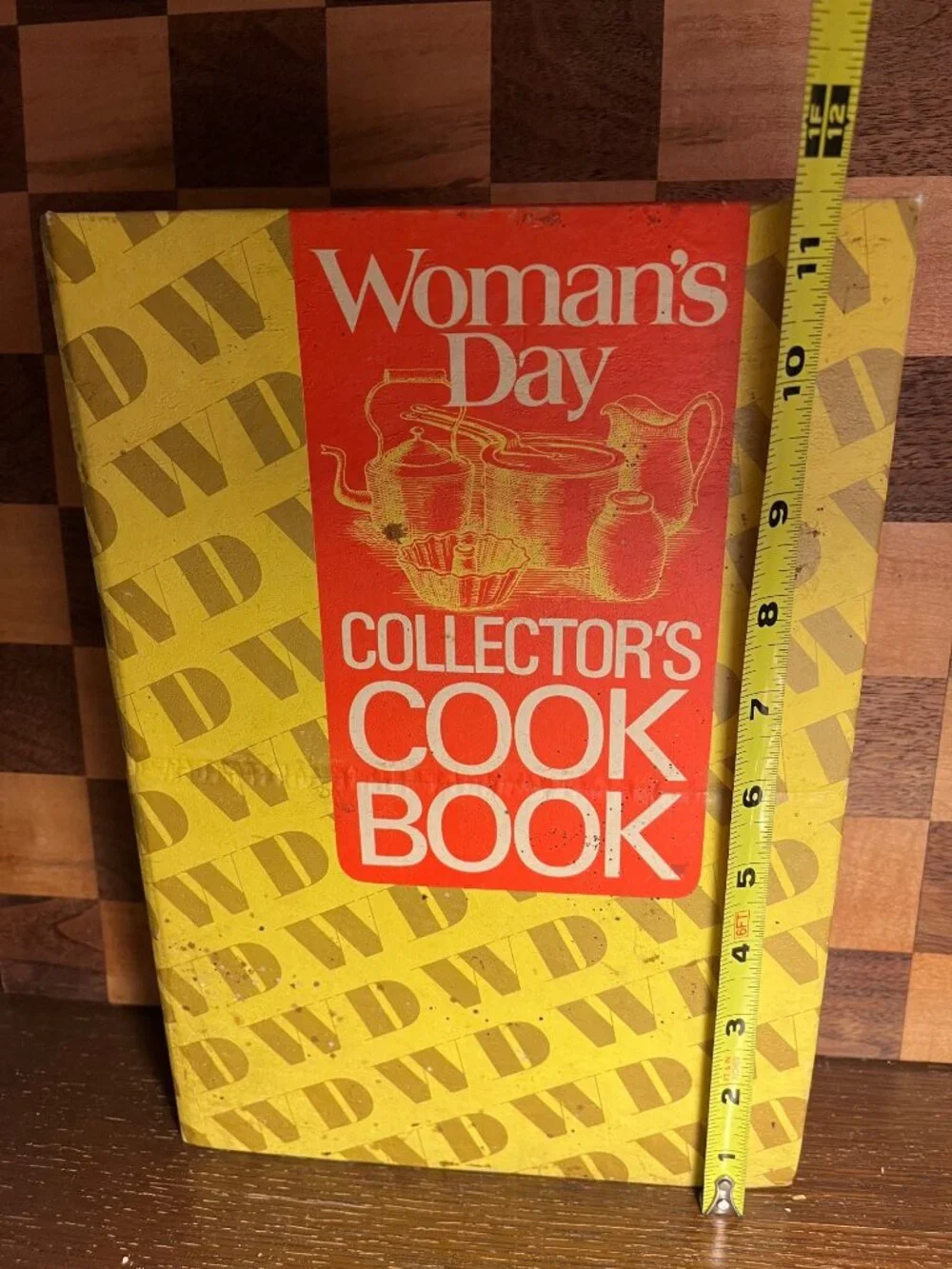 Women’s Day Collector’s Cookbook A748